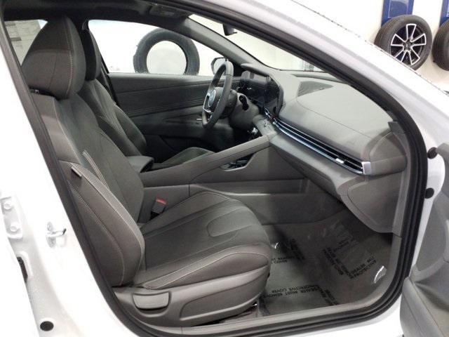 new 2025 Hyundai Elantra car, priced at $25,680