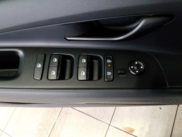 new 2025 Hyundai Elantra car, priced at $27,390