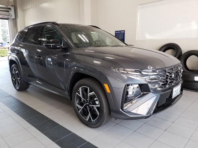 new 2025 Hyundai TUCSON Hybrid car, priced at $34,710