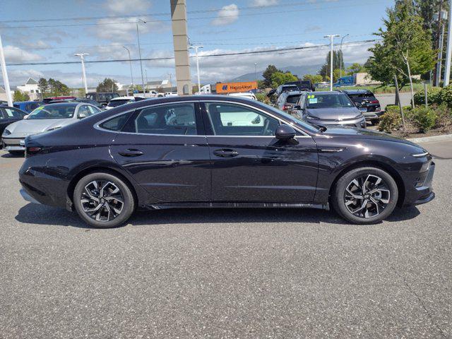 new 2024 Hyundai Sonata car, priced at $30,705