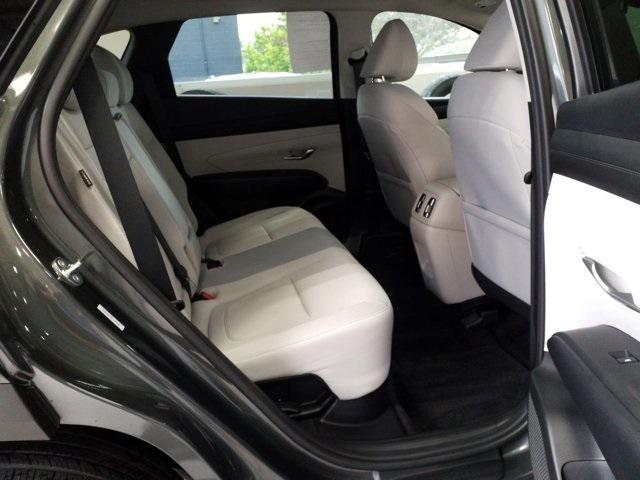 used 2025 Hyundai TUCSON Hybrid car, priced at $29,876