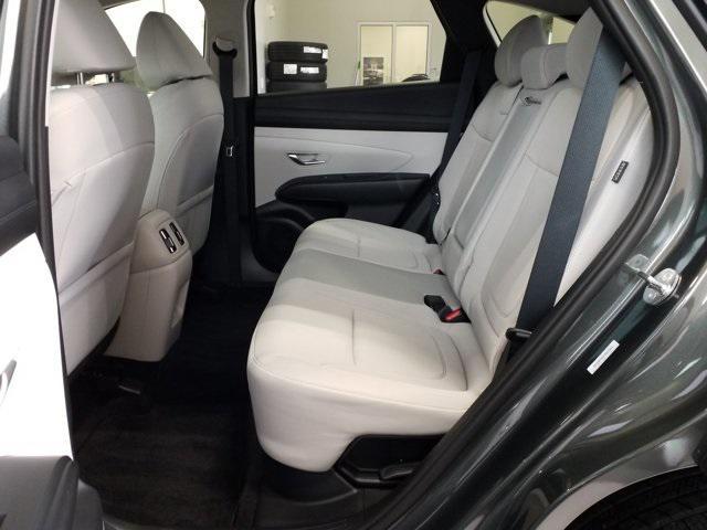 used 2025 Hyundai TUCSON Hybrid car, priced at $29,876