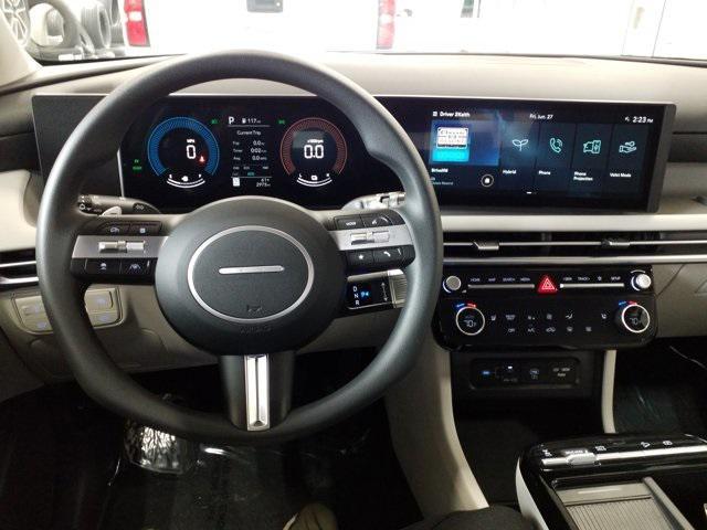 used 2025 Hyundai TUCSON Hybrid car, priced at $29,876