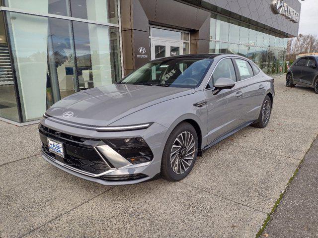 new 2025 Hyundai Sonata Hybrid car, priced at $37,640