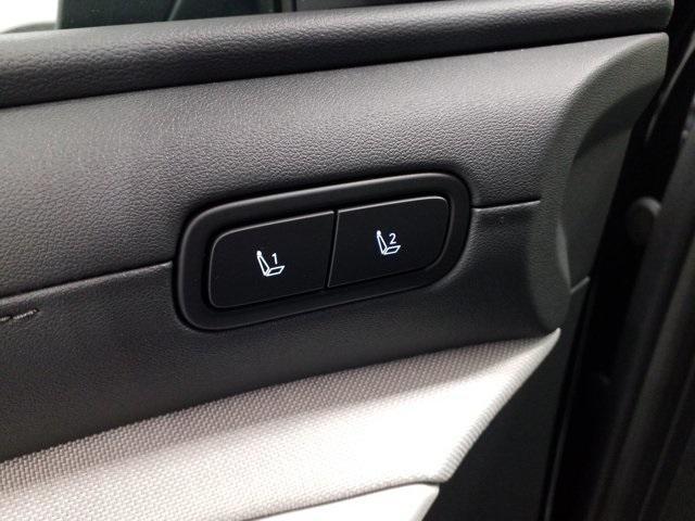 new 2025 Hyundai TUCSON Hybrid car, priced at $38,745