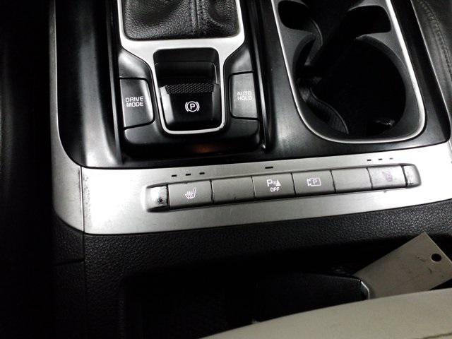 used 2022 Kia Carnival car, priced at $23,947