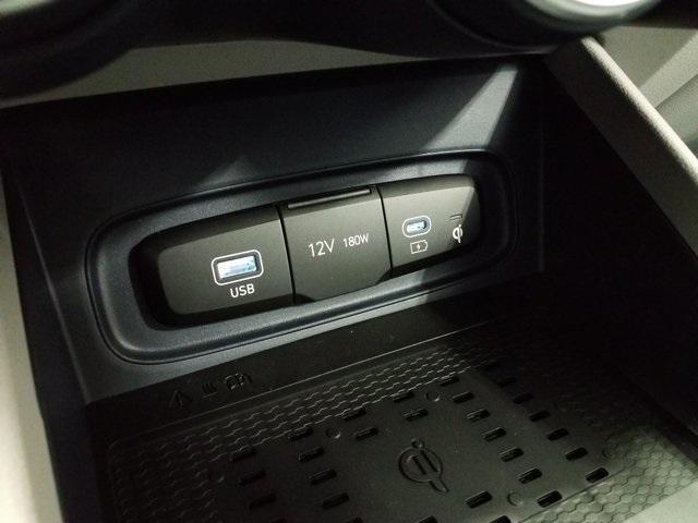 new 2025 Hyundai Venue car, priced at $22,884