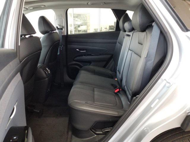 new 2025 Hyundai TUCSON Hybrid car, priced at $42,745