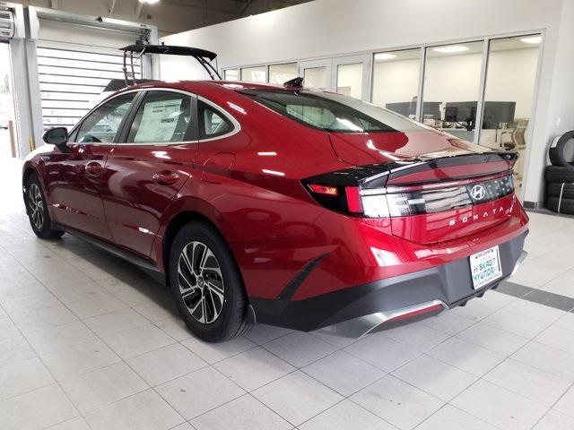 new 2026 Hyundai Sonata Hybrid car, priced at $29,999