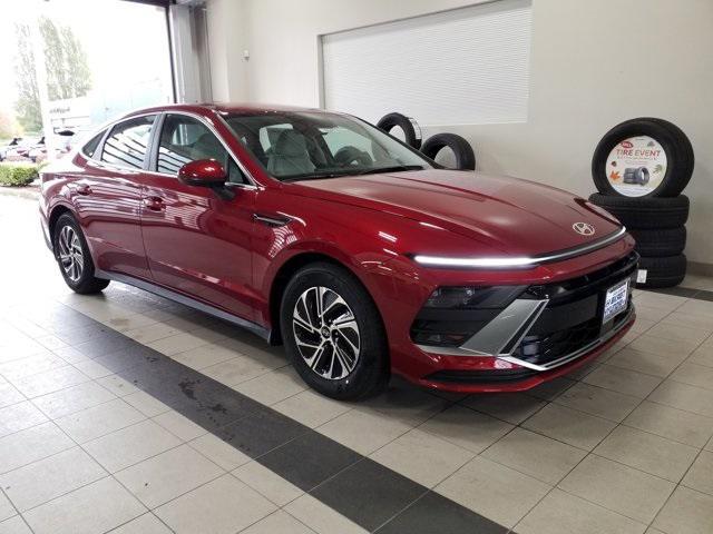 new 2026 Hyundai Sonata Hybrid car, priced at $31,405