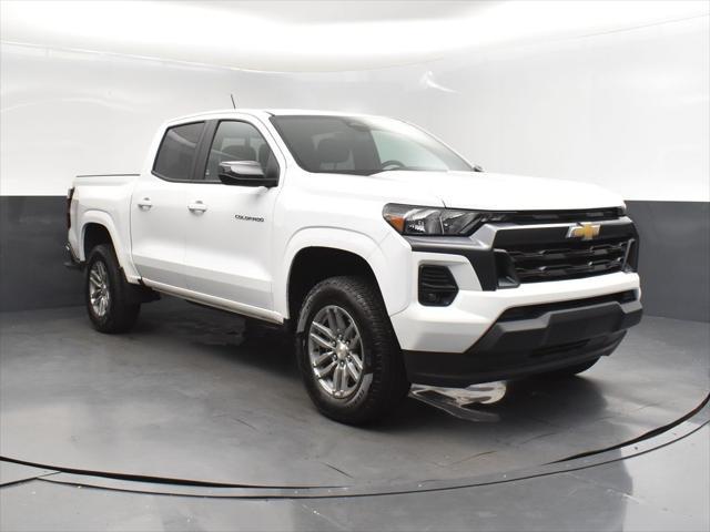 new 2024 Chevrolet Colorado car, priced at $33,555