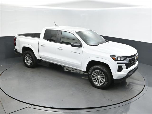 new 2024 Chevrolet Colorado car, priced at $33,555