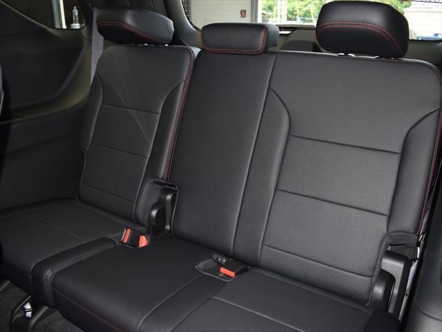 new 2025 Chevrolet Traverse car, priced at $55,894