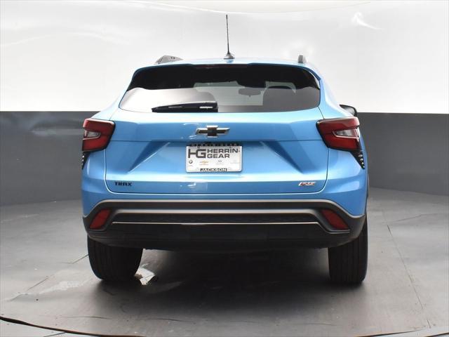 new 2025 Chevrolet Trax car, priced at $27,185