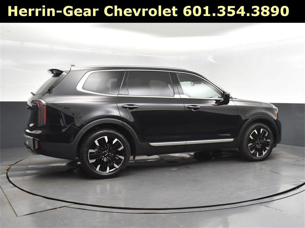 used 2024 Kia Telluride car, priced at $37,000