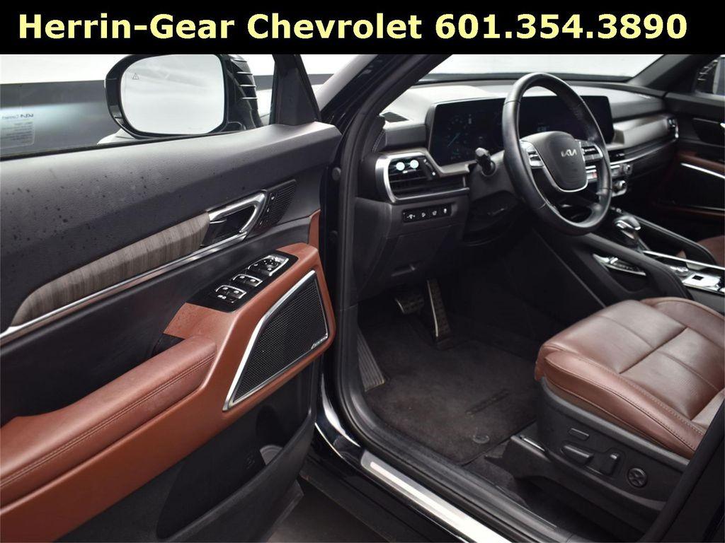 used 2024 Kia Telluride car, priced at $37,000