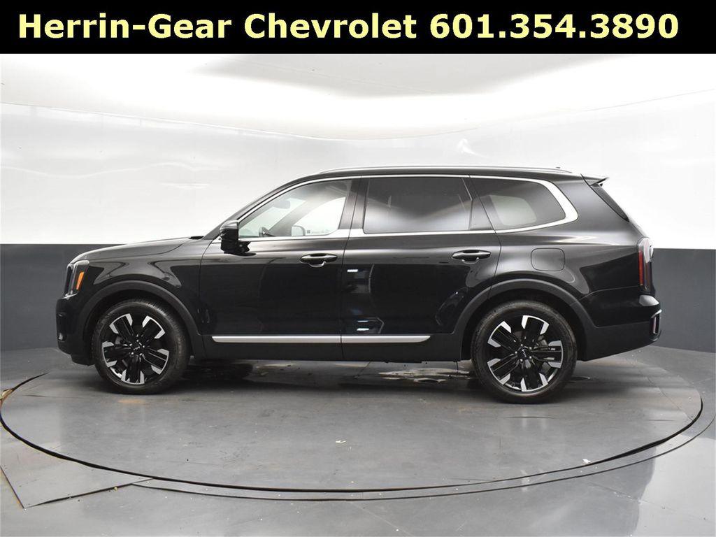 used 2024 Kia Telluride car, priced at $37,000
