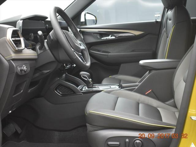 new 2025 Chevrolet TrailBlazer car, priced at $33,470