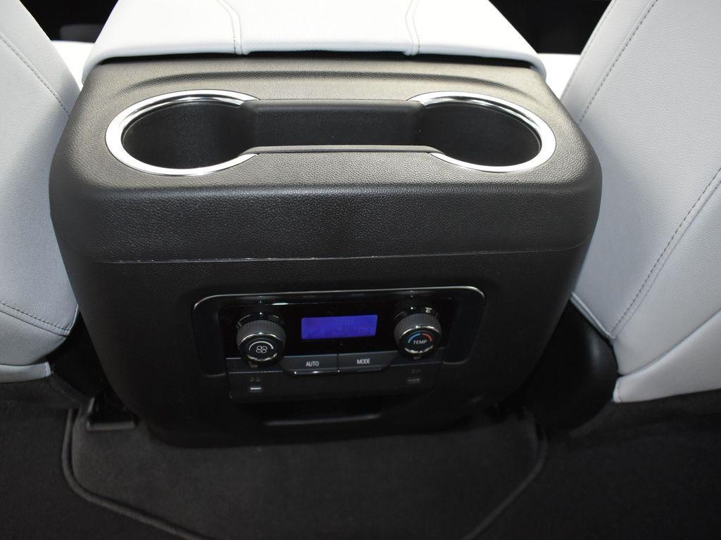 new 2025 Chevrolet Suburban car, priced at $78,320