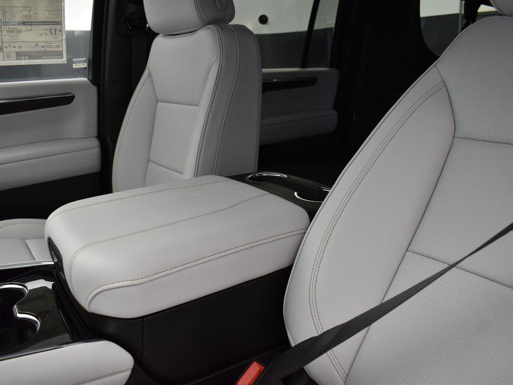 new 2025 Chevrolet Suburban car, priced at $78,320