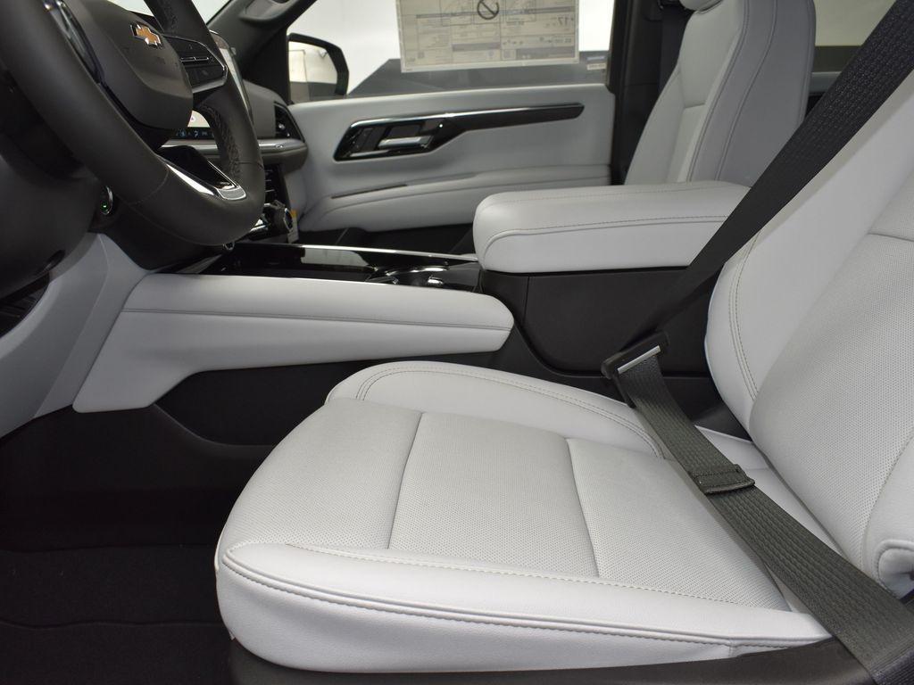 new 2025 Chevrolet Suburban car, priced at $78,320