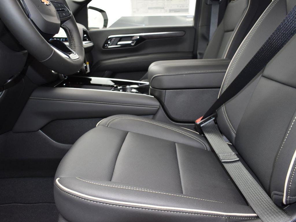 new 2025 Chevrolet Suburban car, priced at $77,790