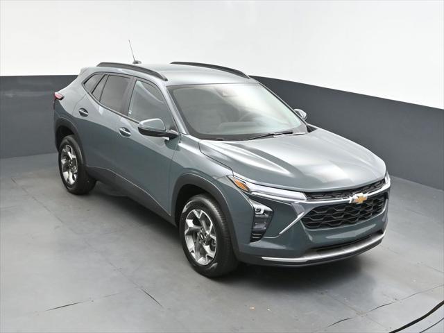new 2025 Chevrolet Trax car, priced at $26,000