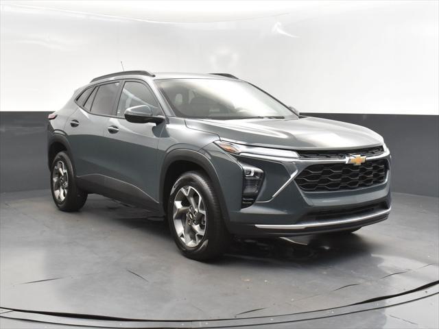new 2025 Chevrolet Trax car, priced at $26,000