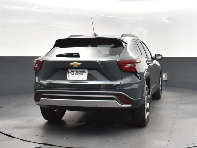 new 2025 Chevrolet Trax car, priced at $26,000
