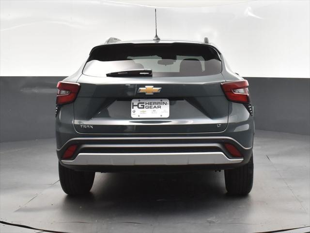 new 2025 Chevrolet Trax car, priced at $26,000