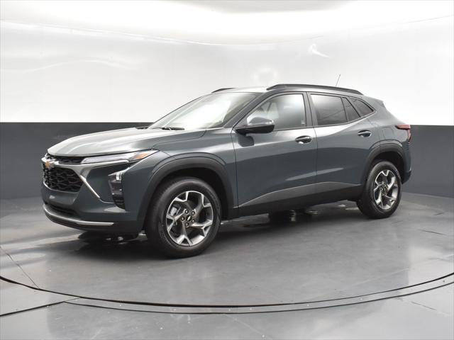 new 2025 Chevrolet Trax car, priced at $26,000