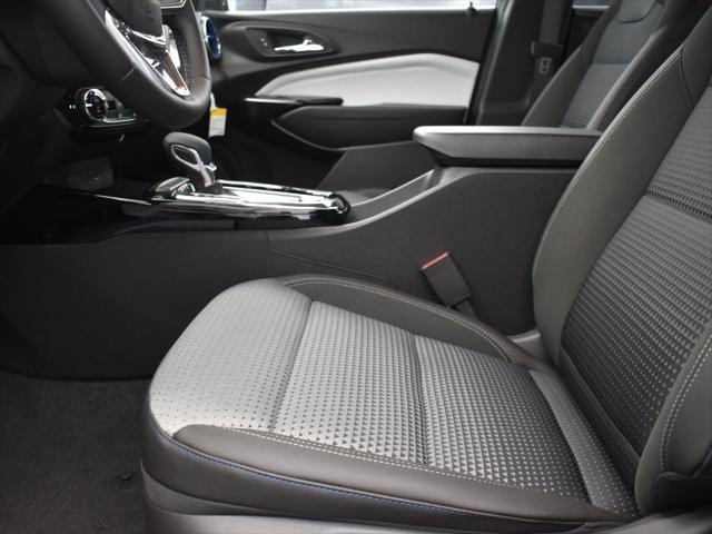 new 2025 Chevrolet Trax car, priced at $26,000
