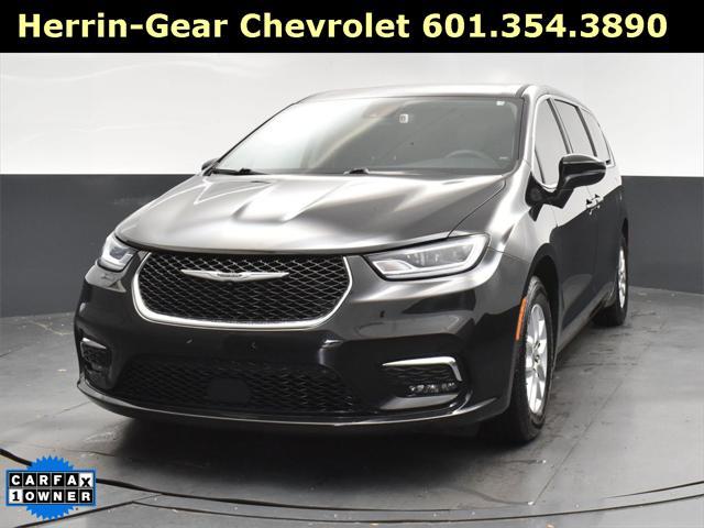 used 2023 Chrysler Pacifica car, priced at $25,477
