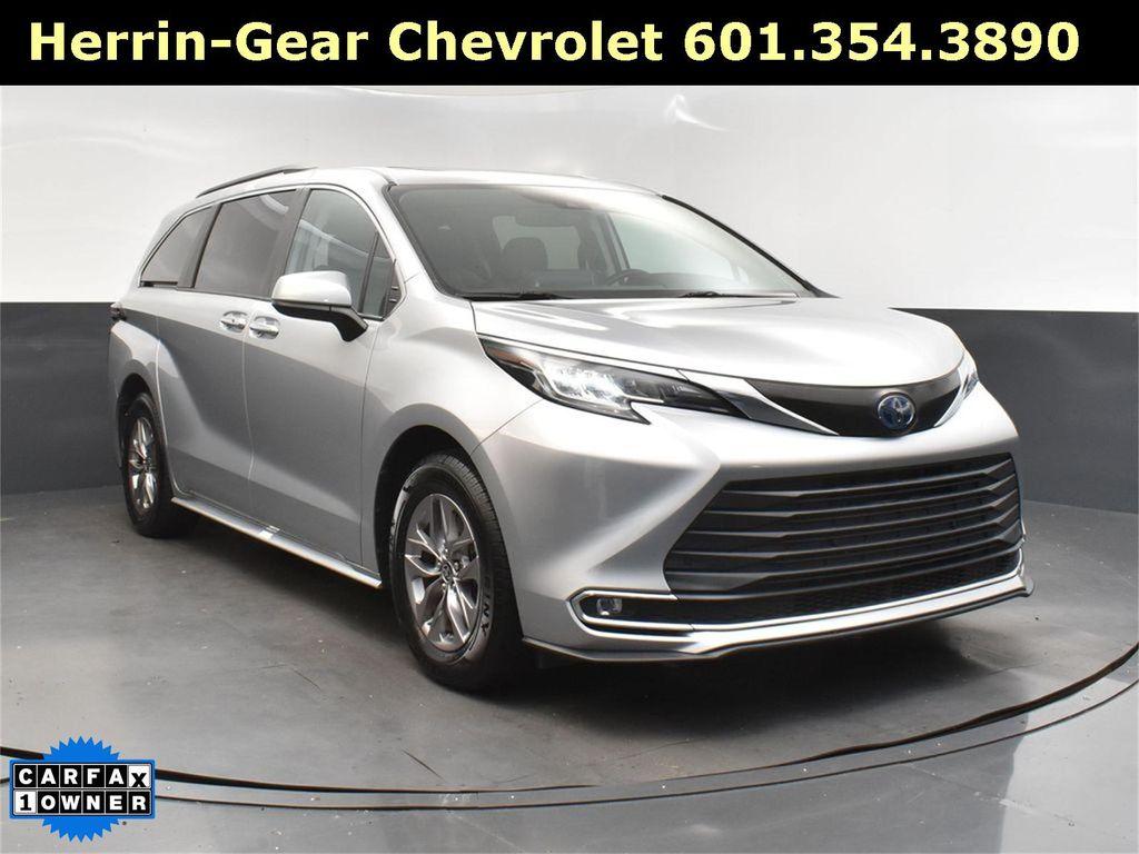 used 2023 Toyota Sienna car, priced at $39,783