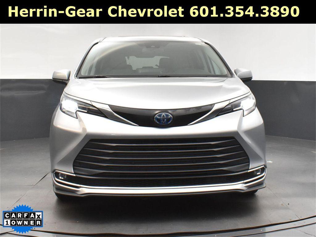 used 2023 Toyota Sienna car, priced at $39,783