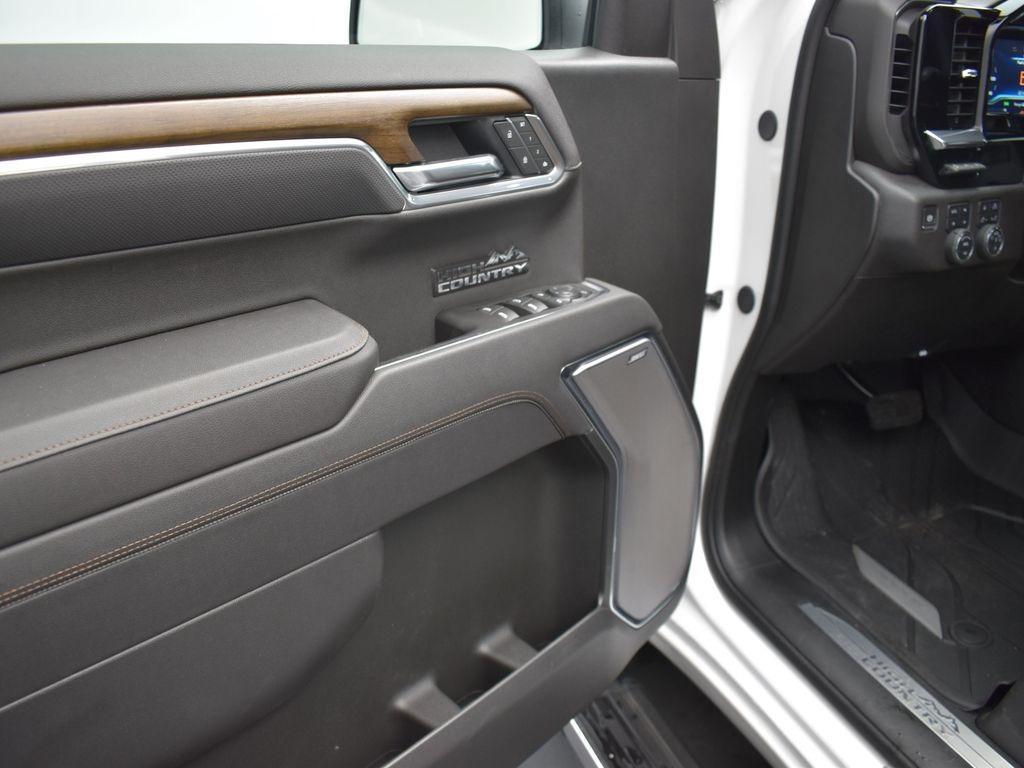 new 2025 Chevrolet Silverado 1500 car, priced at $79,404