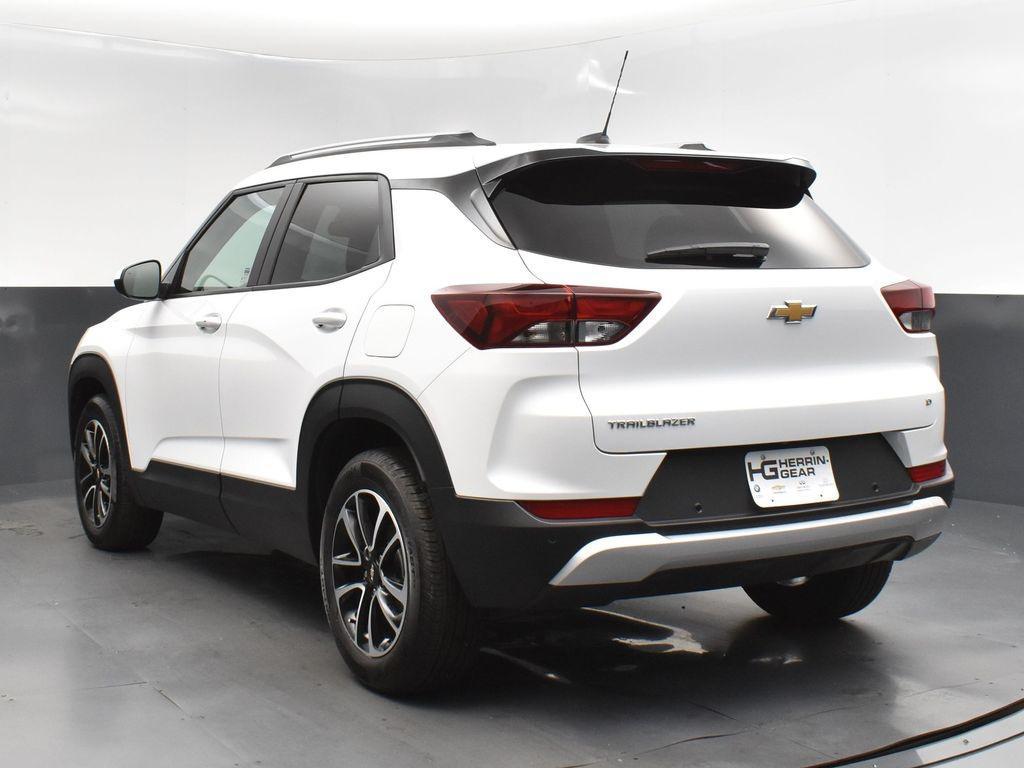 used 2024 Chevrolet TrailBlazer car