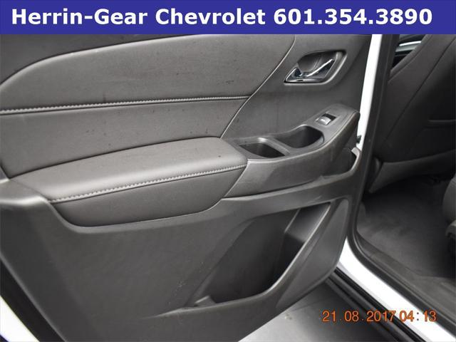 used 2022 Chevrolet Traverse car, priced at $27,793