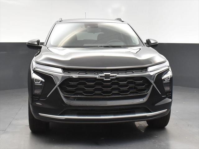 new 2025 Chevrolet Trax car, priced at $25,525