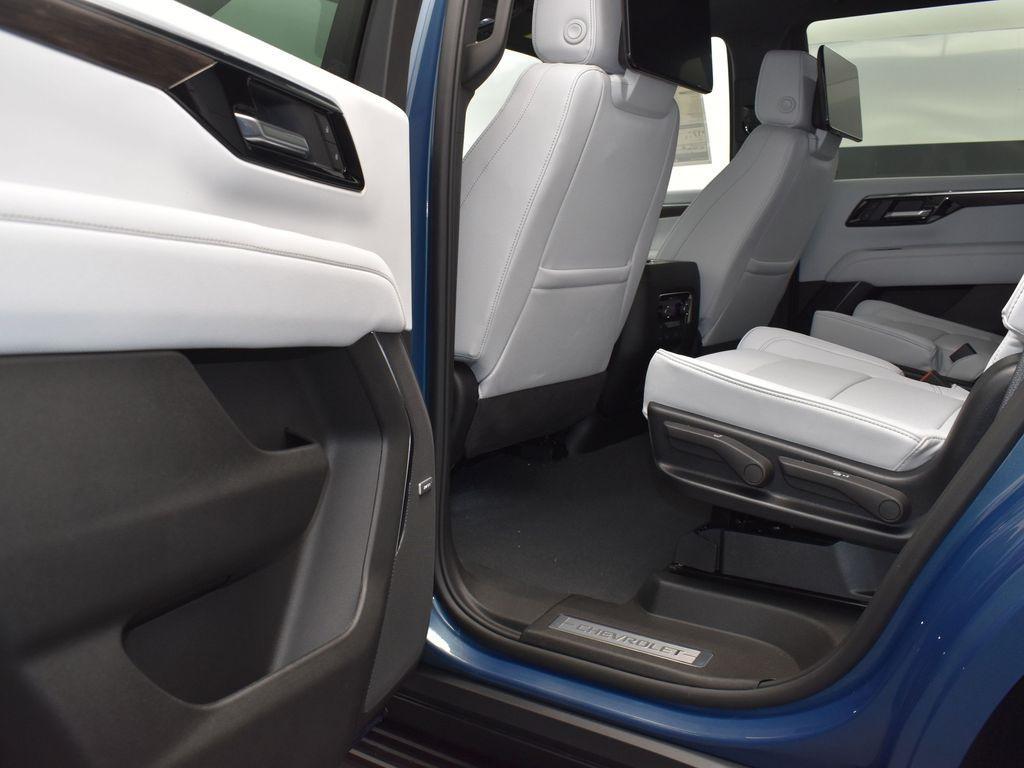 new 2025 Chevrolet Tahoe car, priced at $87,244