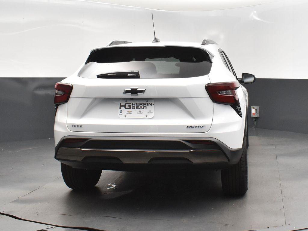new 2025 Chevrolet Trax car, priced at $25,895