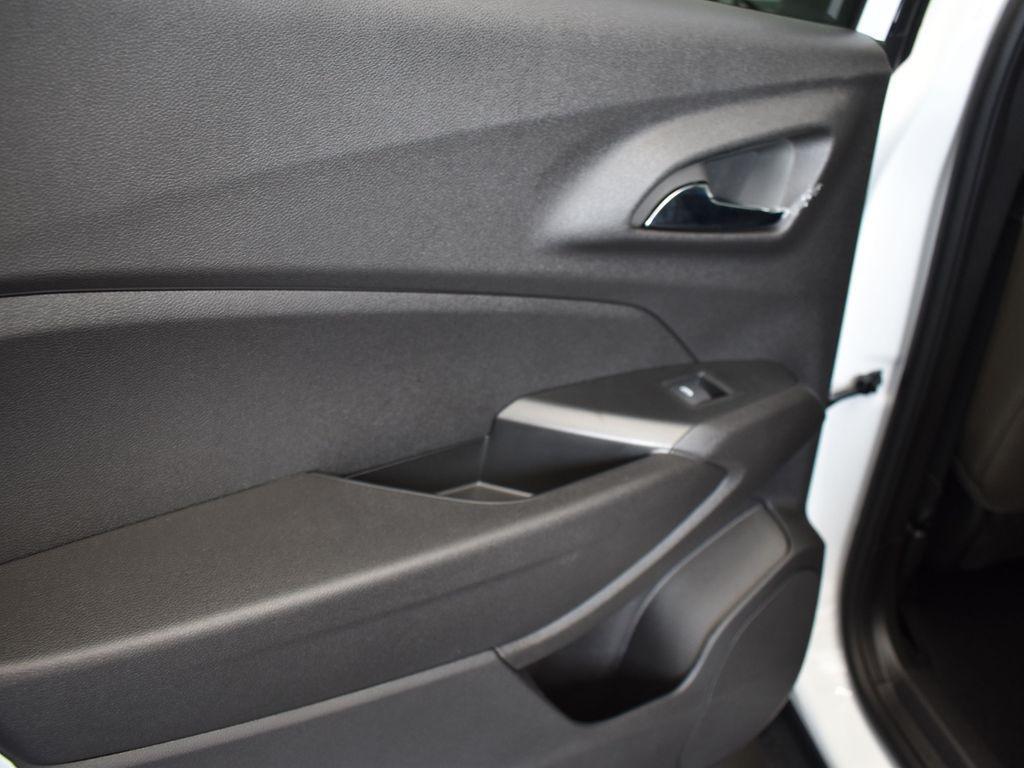 new 2025 Chevrolet Trax car, priced at $25,895