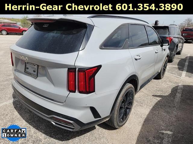 used 2023 Kia Sorento car, priced at $33,333