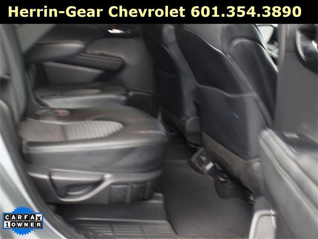 used 2022 Toyota Highlander car, priced at $32,500
