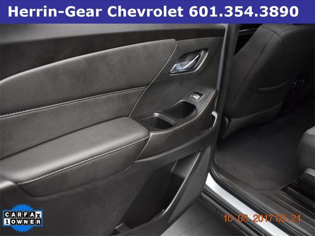 used 2023 Chevrolet Traverse car, priced at $29,933