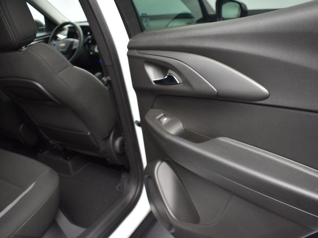 new 2025 Chevrolet TrailBlazer car, priced at $25,285