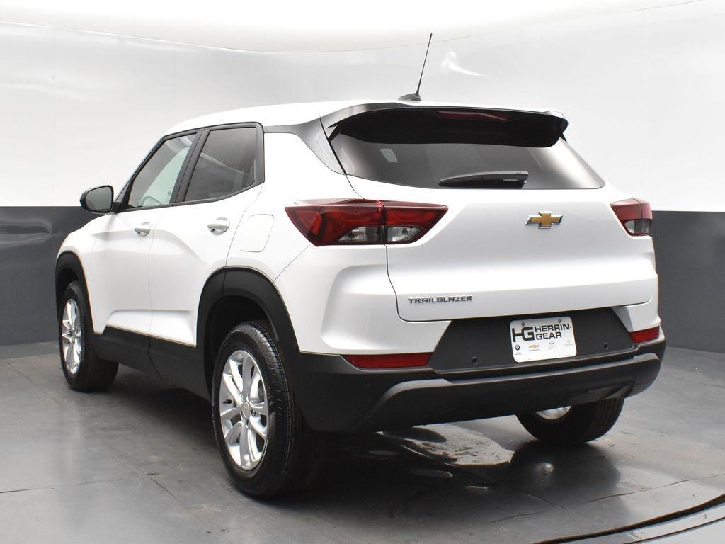 new 2025 Chevrolet TrailBlazer car, priced at $25,285