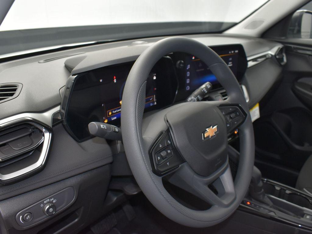 new 2025 Chevrolet TrailBlazer car, priced at $25,285