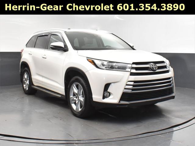 used 2017 Toyota Highlander car, priced at $24,444