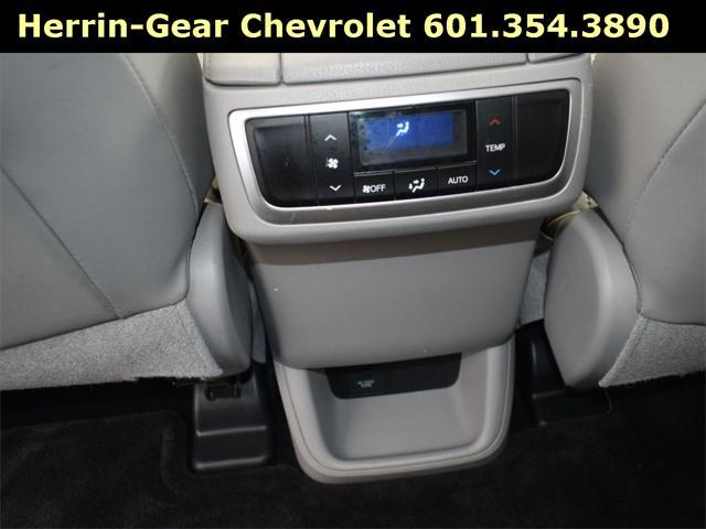 used 2017 Toyota Highlander car, priced at $24,444